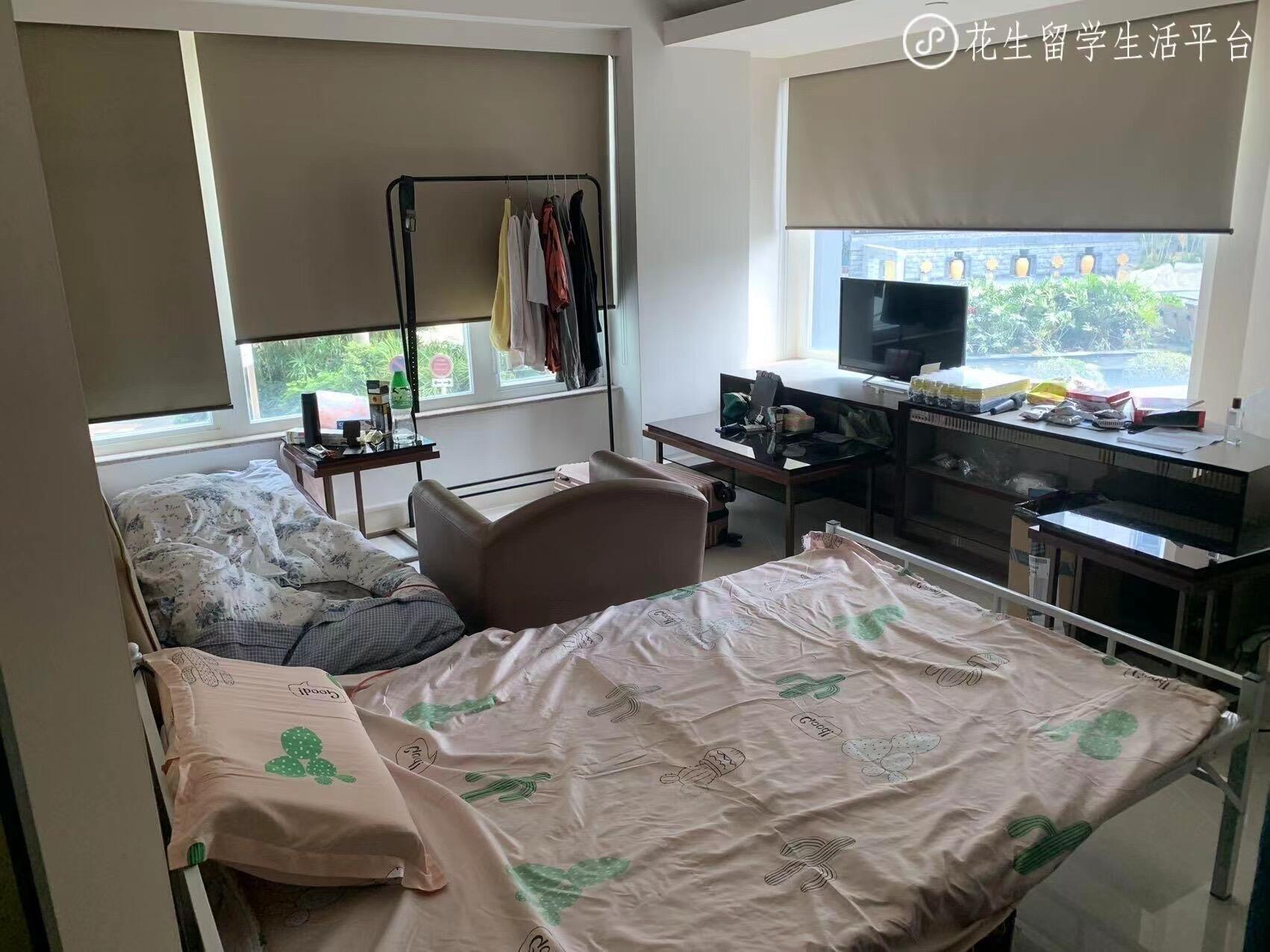 客厅出租
