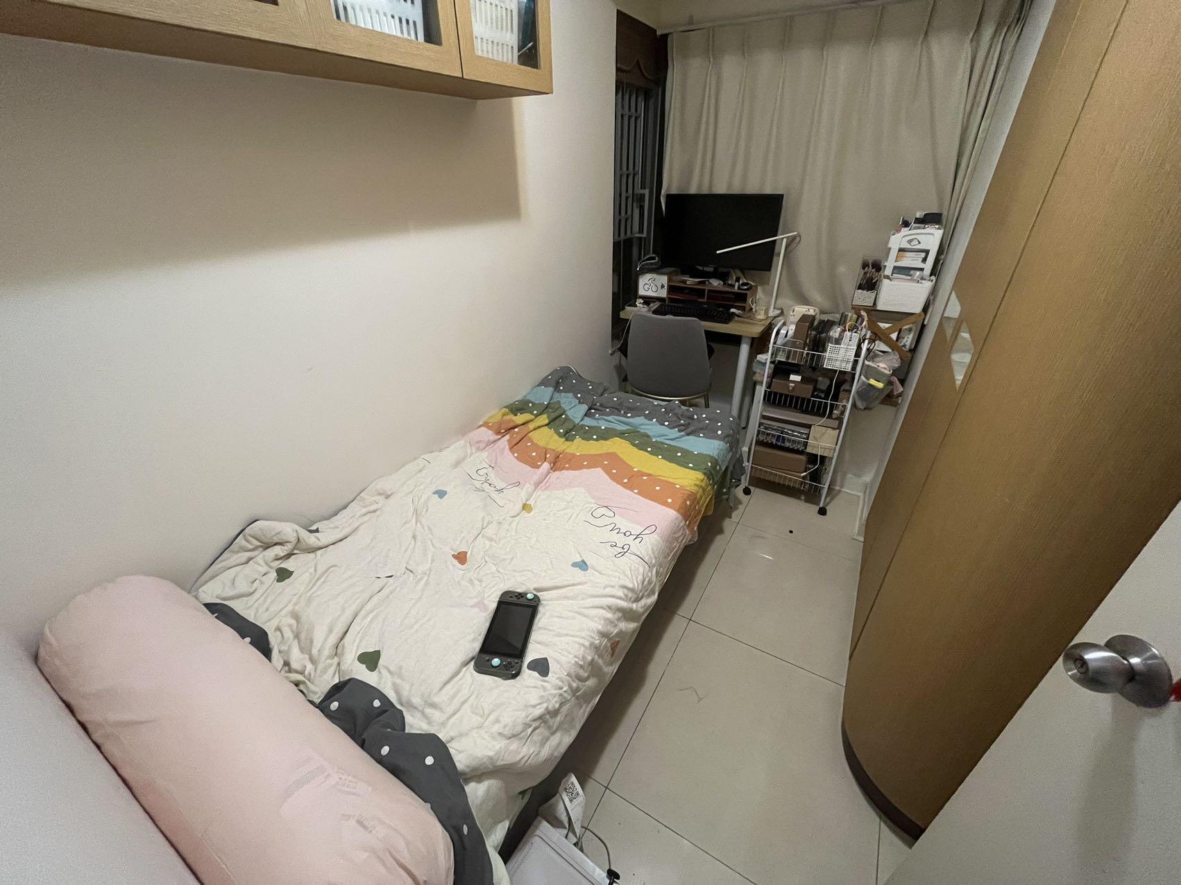 【女生】最平奥运房！奥运大角咀凯帆轩海景小房因工作原因转租，屋内可以摆瑜伽垫，带阳台，有接驳巴士直达奥运站，中环返工15分钟！