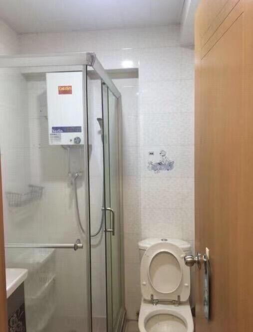 港大西营盘，包水电网转租合租出单一床位