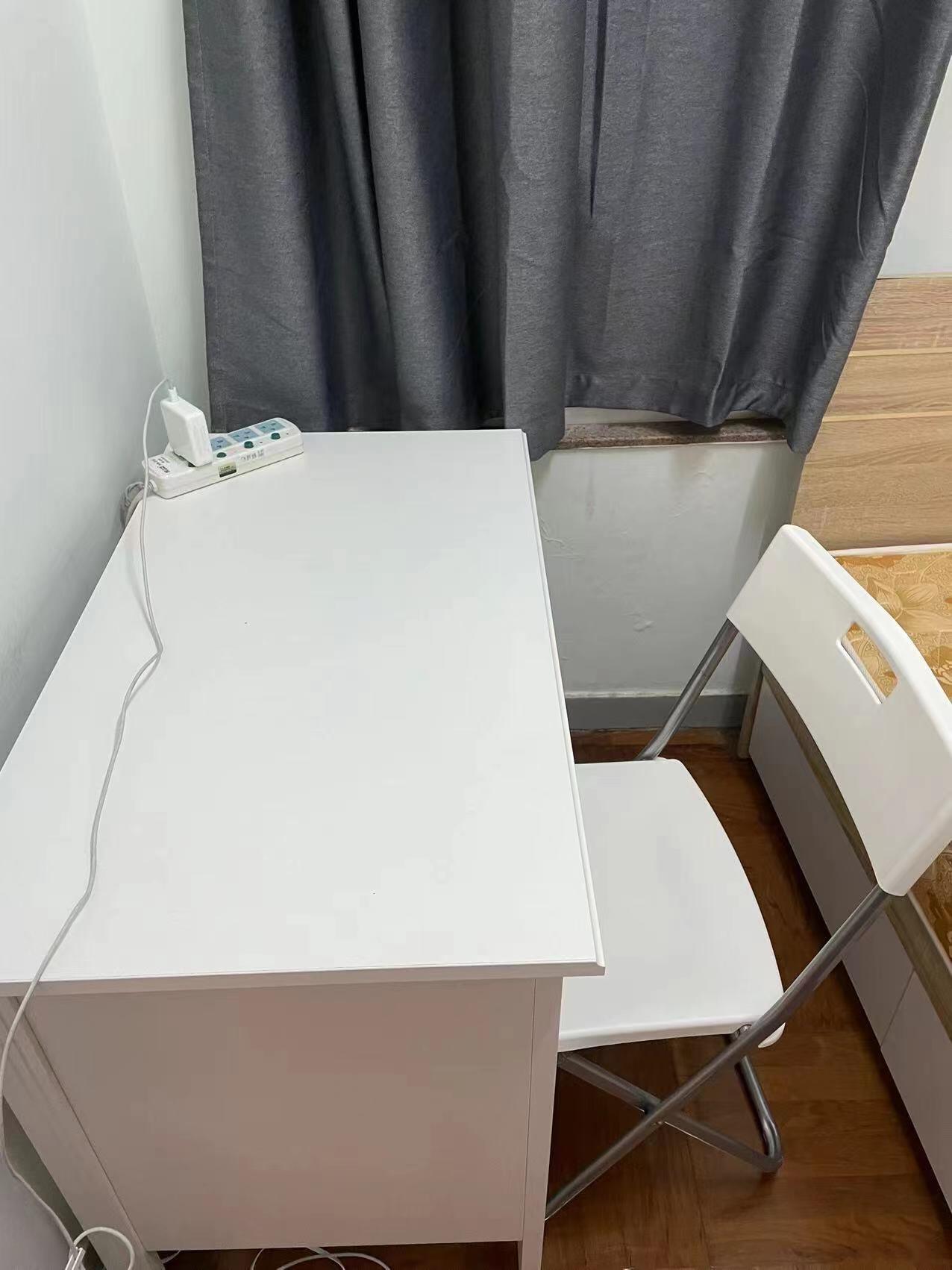 降价短租西营盘港大单间 采光好 限男生