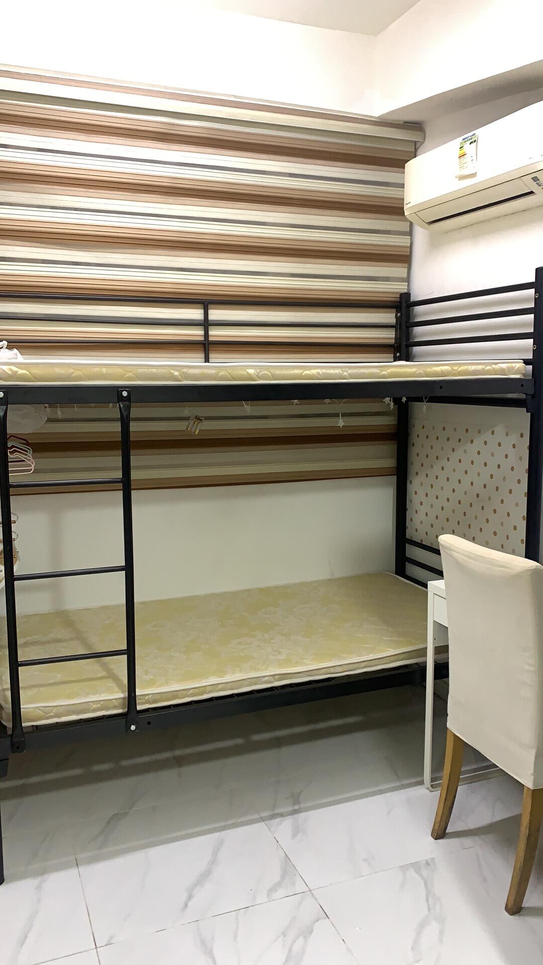 125港币/天。包水电网。客厅
