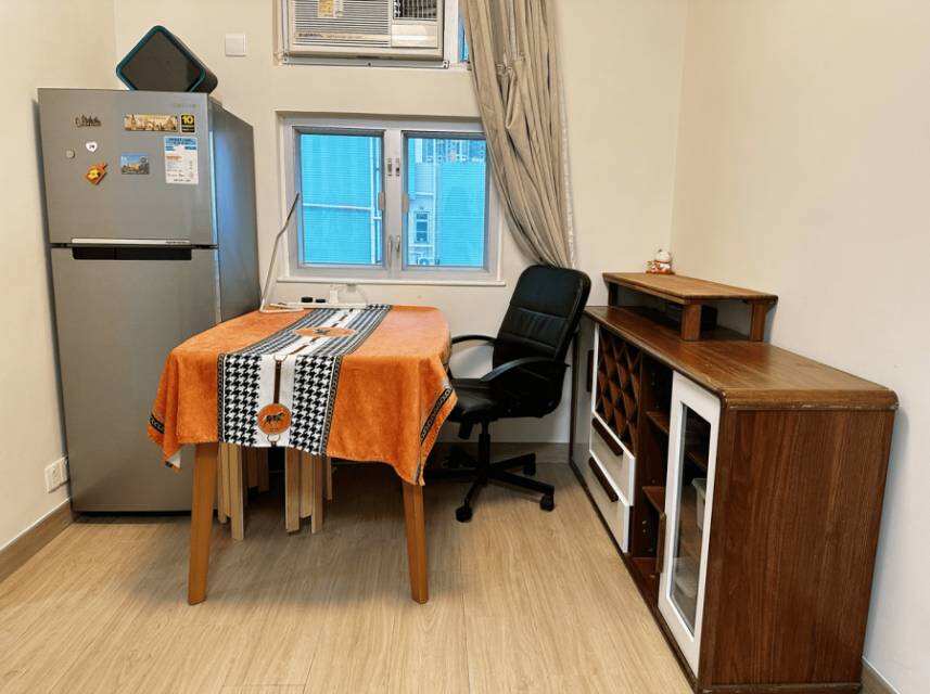 HKU/西营盘 顶层公寓 招室友 租客厅 拎包入住 私家海景健身房 Party Room