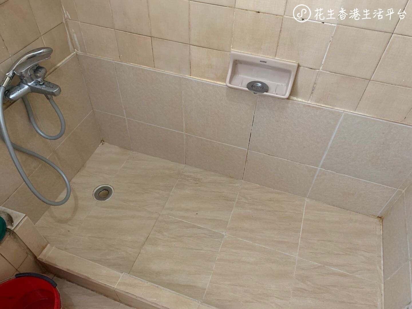 两房一厅，租一年，无中介费
