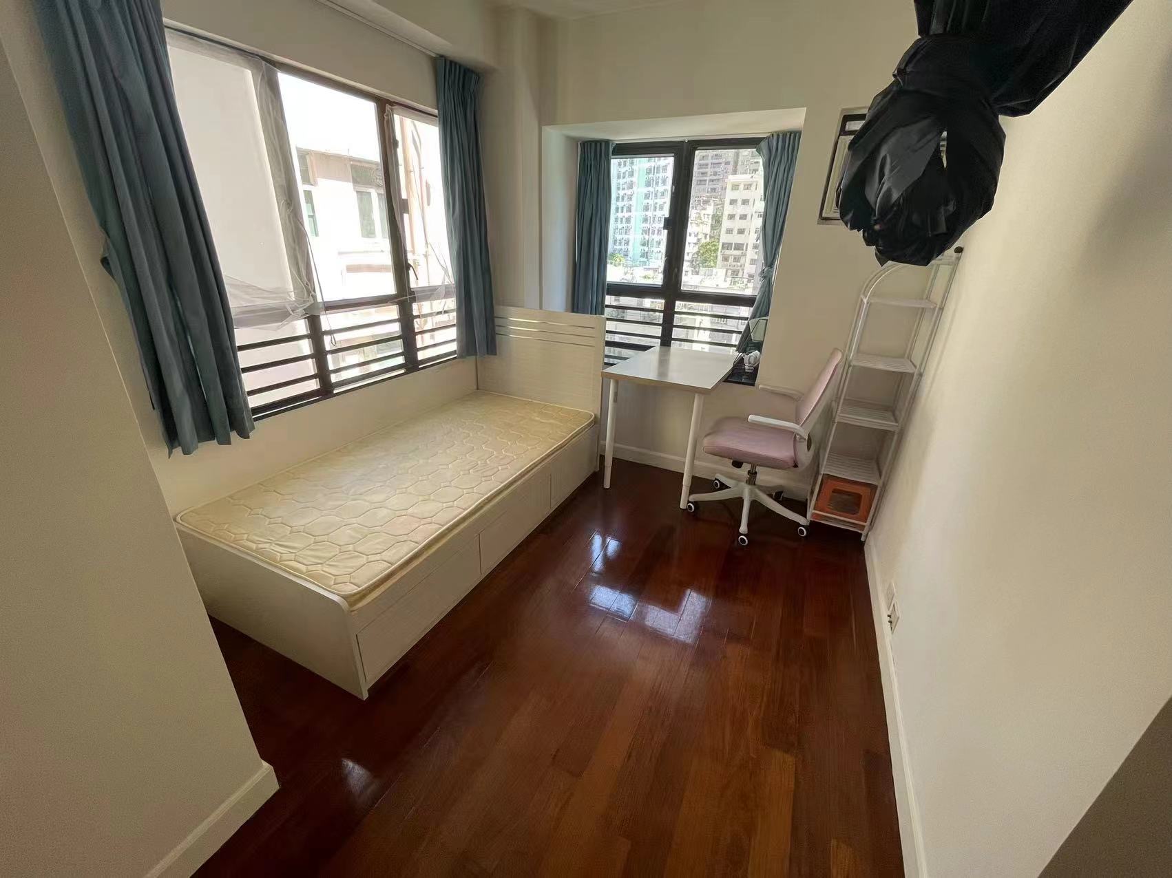 西营盘客厅转租 近港大 限女生