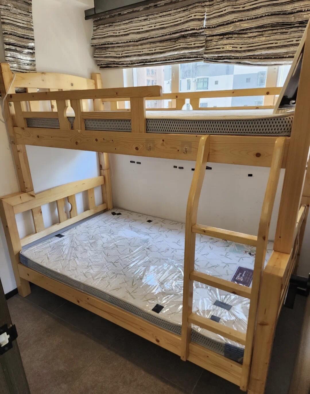 五分钟到港大，两房一厅一卫一厨，户型完美，296尺温馨小屋，五月底可租，可短租
