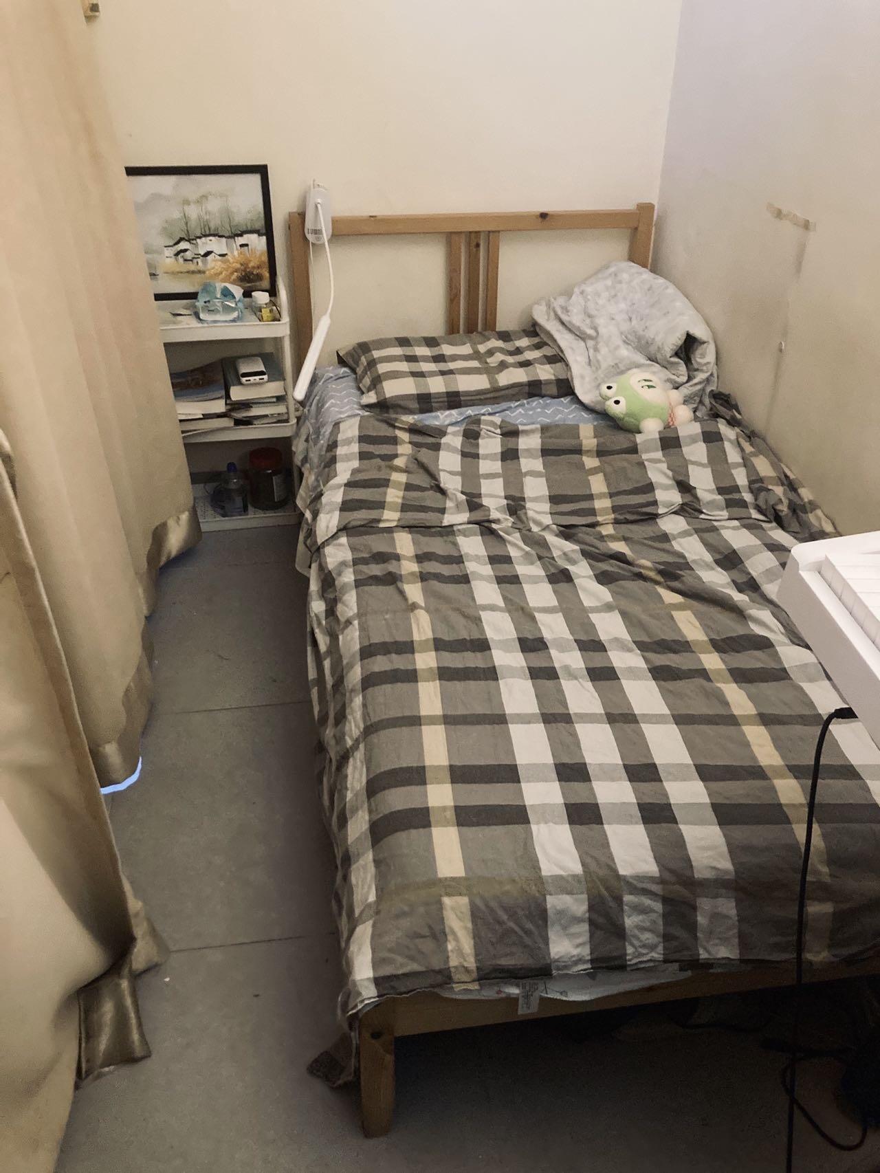西营盘地铁站上盖/洋楼超宽敞客厅转租/配备遮光隔断帘/租金降价