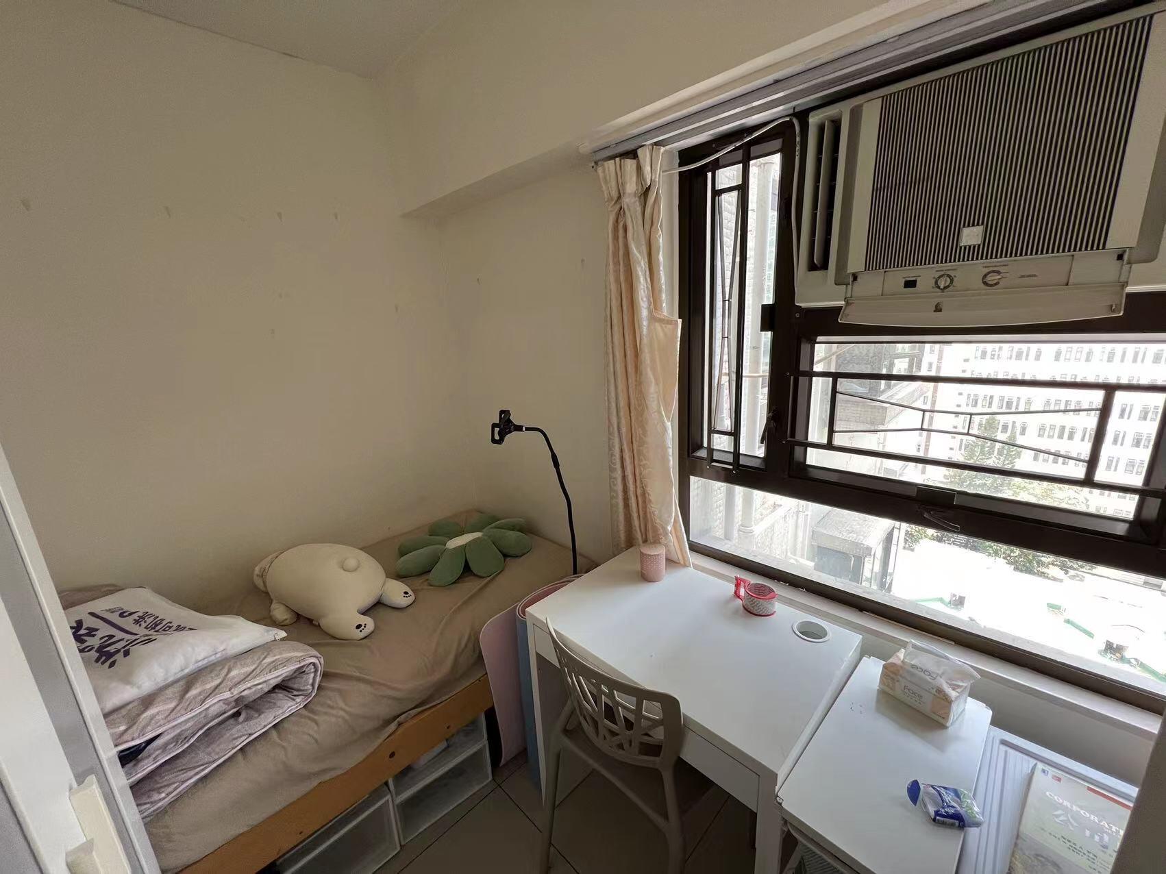 香港大学附近 坚尼地城地铁站B口