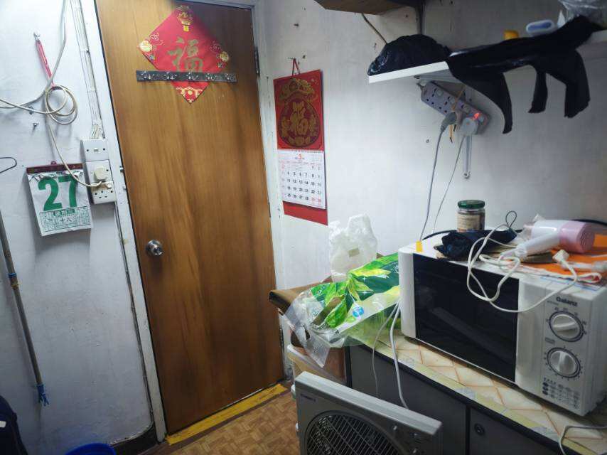 近港大地铁站b2口单间
