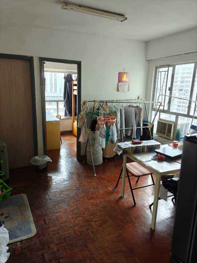 真正地铁上蓋，去金鐘40分钟，生活交通超便利