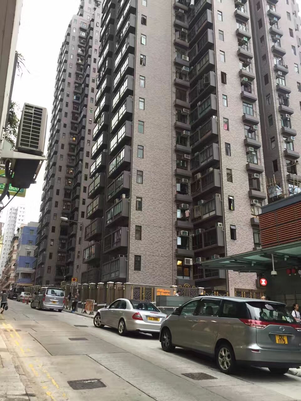 [25年預租]西營盤站上蓋8月7招三女生整租，房東直租