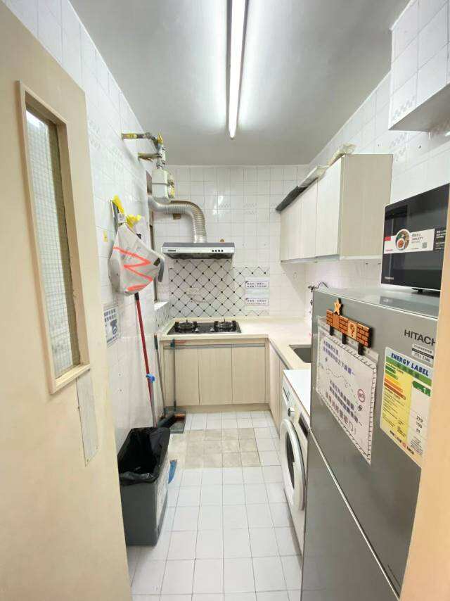 免中介费，8月起租港大西营盘小区单间6800，可走路上学，可打印花税，费用基本全包*仅此一间