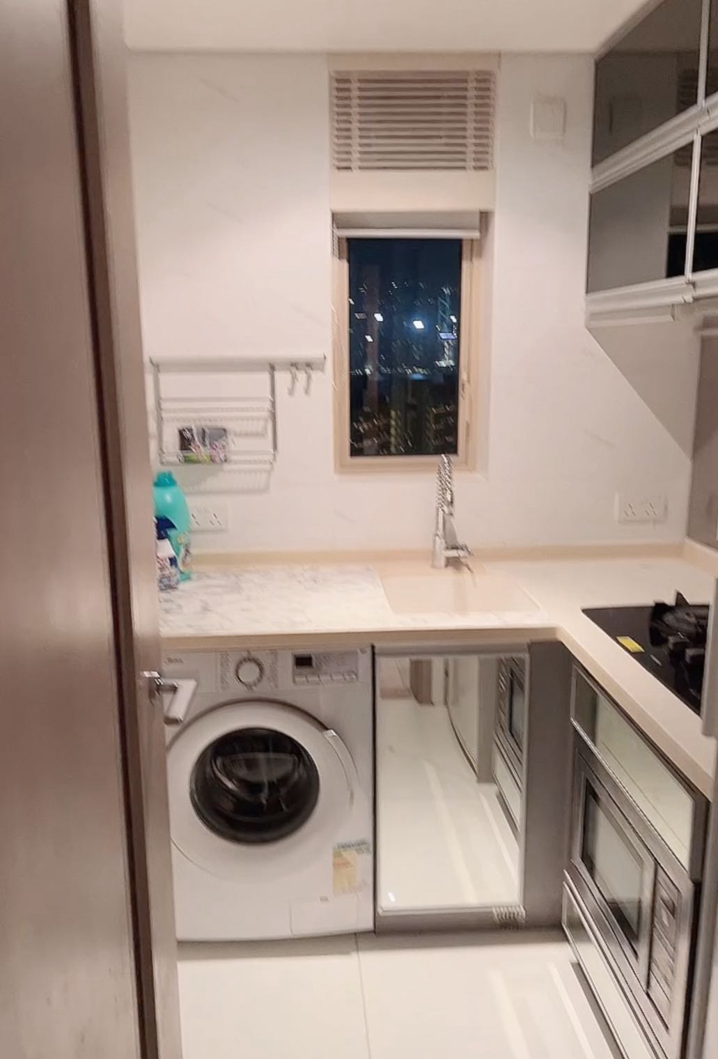 香港理工大學宿舍旁高級住宅，海濱南岸，性價比高，價錢可易，無敵大海景，可以望到煙花，以及每晚八點的幻彩詠香江