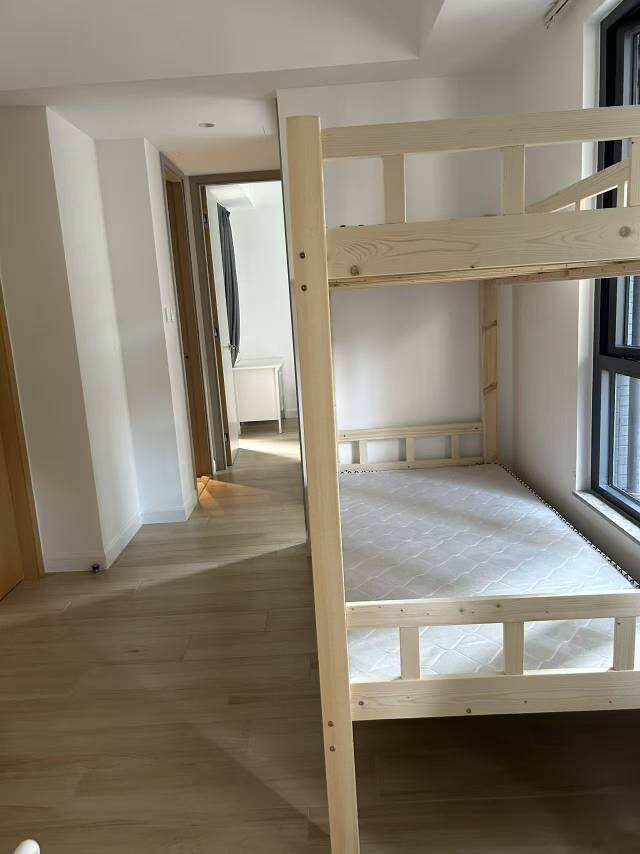 旺角东地铁，全装修，家具俱全，拎包入住，新房，小房5500