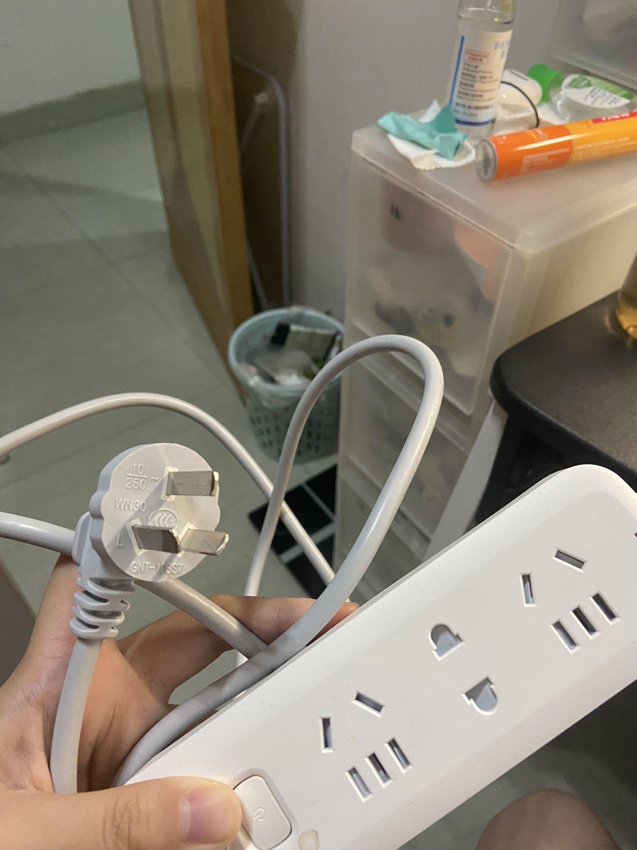 插线板