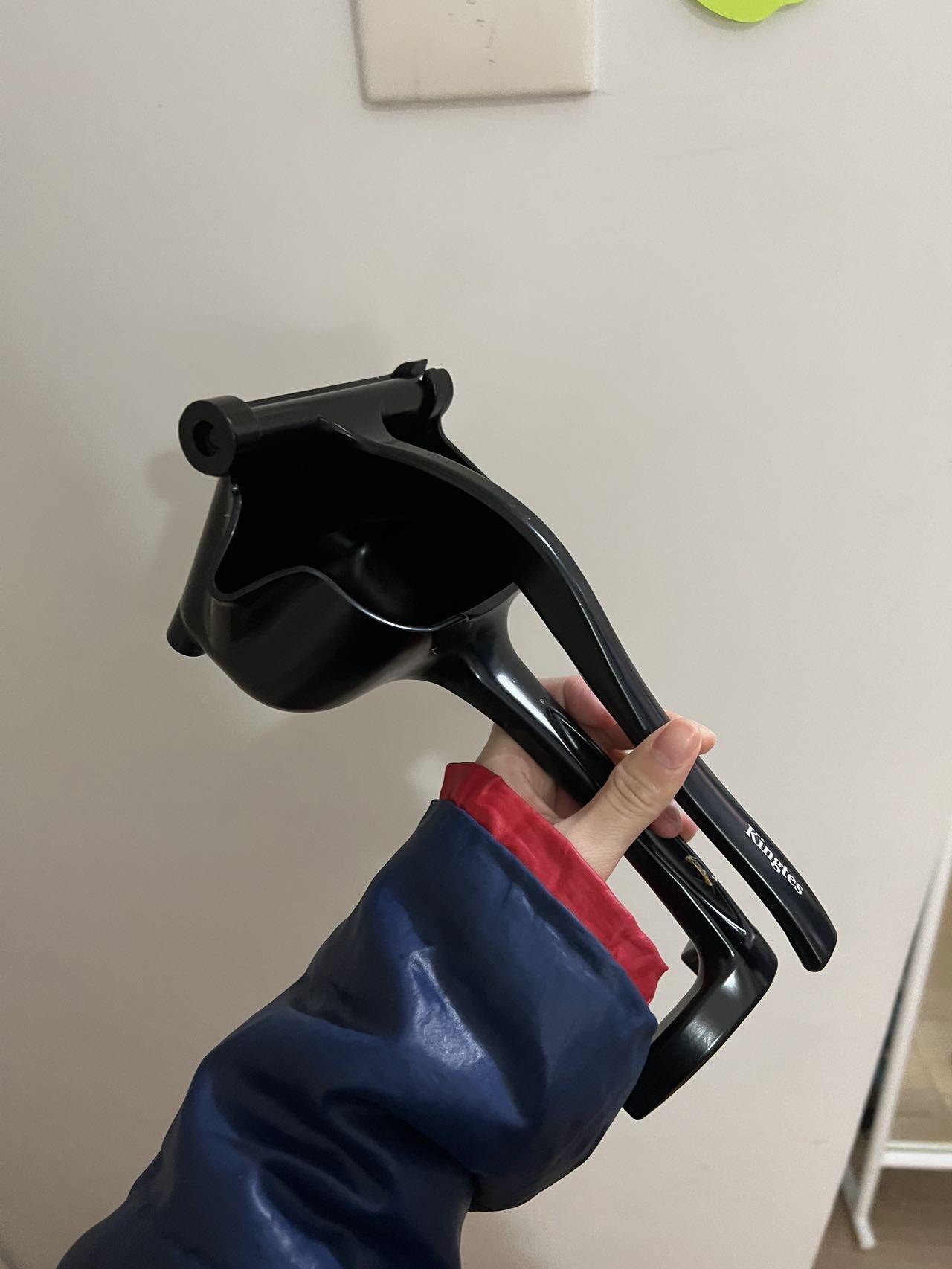 手动榨汁器