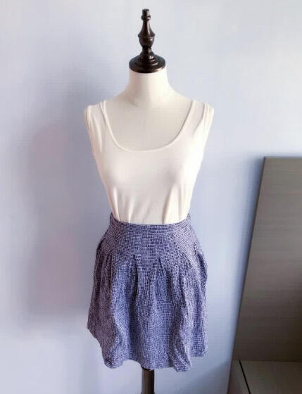 [女裝 ] 顯瘦幼格紋皺摺斯文半截裙(藍色) (SIZE M)