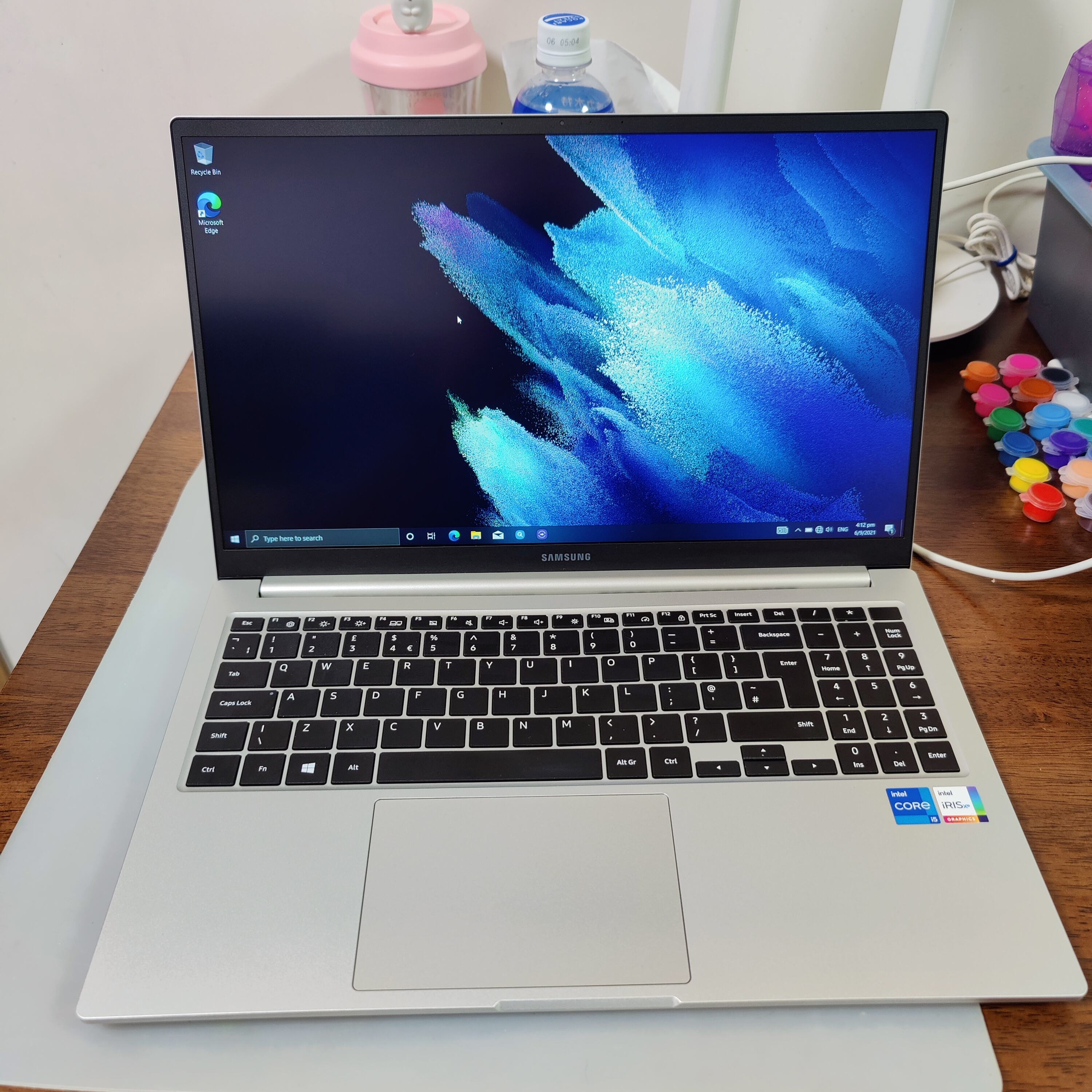 Samsung Galaxy Book LTE 三星筆電