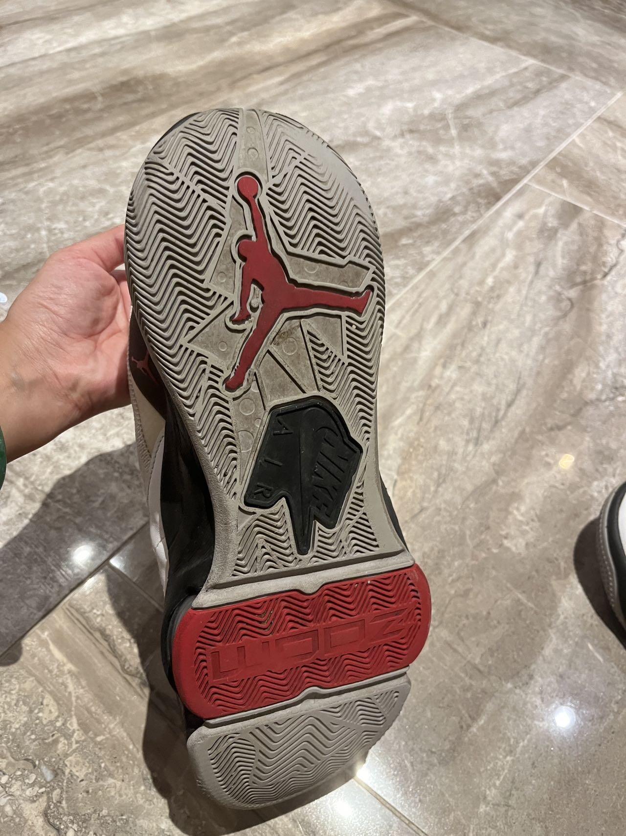 Air Jordan篮球鞋