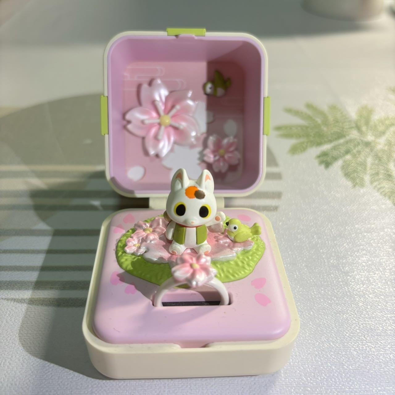 POPMART泡泡玛特