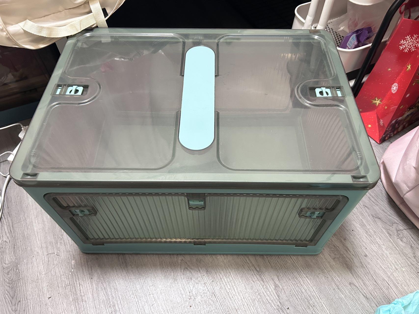 收纳箱