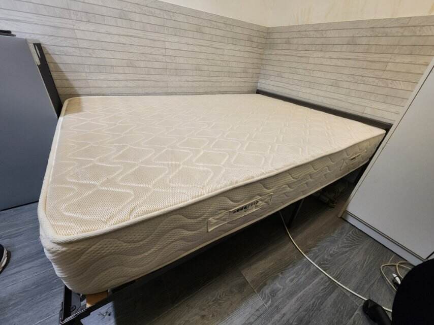 54吋 x 75吋床褥 床墊 matress