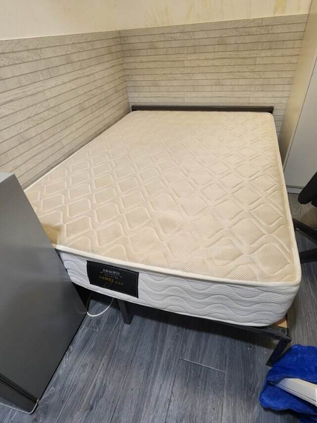 54吋 x 75吋床褥 床墊 matress