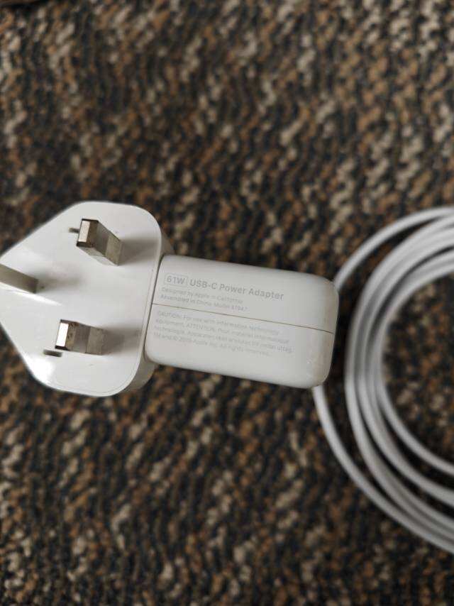 MacBook充电器61w