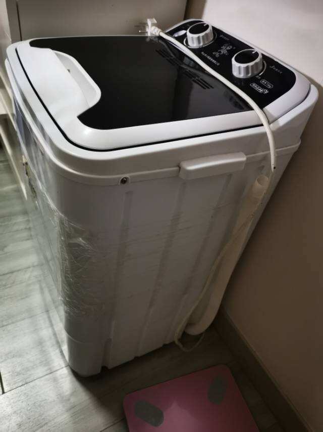半自动洗衣机