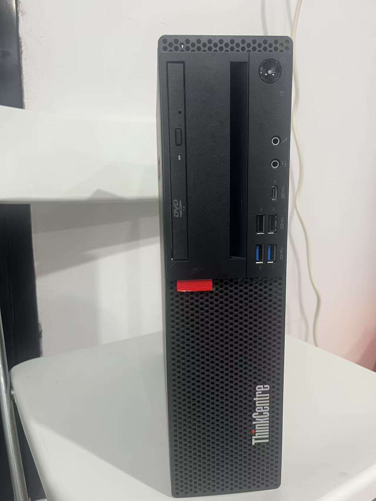 Lenovo ThinkCentre M720s 桌上型電腦 - Core i5 i5-8500 - 8/ 16 GB RAM - 256 /512 /1TB SSD - 小型外形