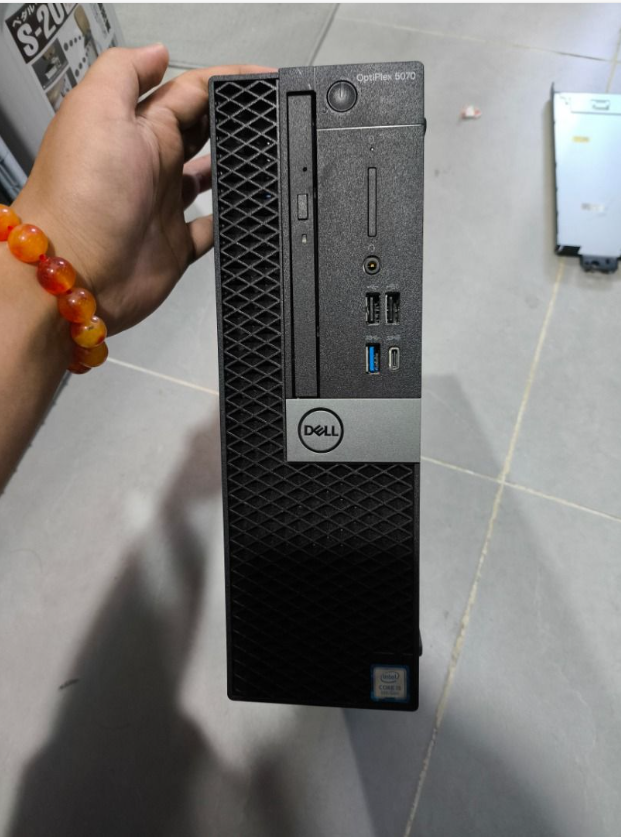 Dell OptiPlex 5070 Desktop Computer - Intel Core i5-9500 - 8GB RAM - 256GB SSD - Small Form Factor -