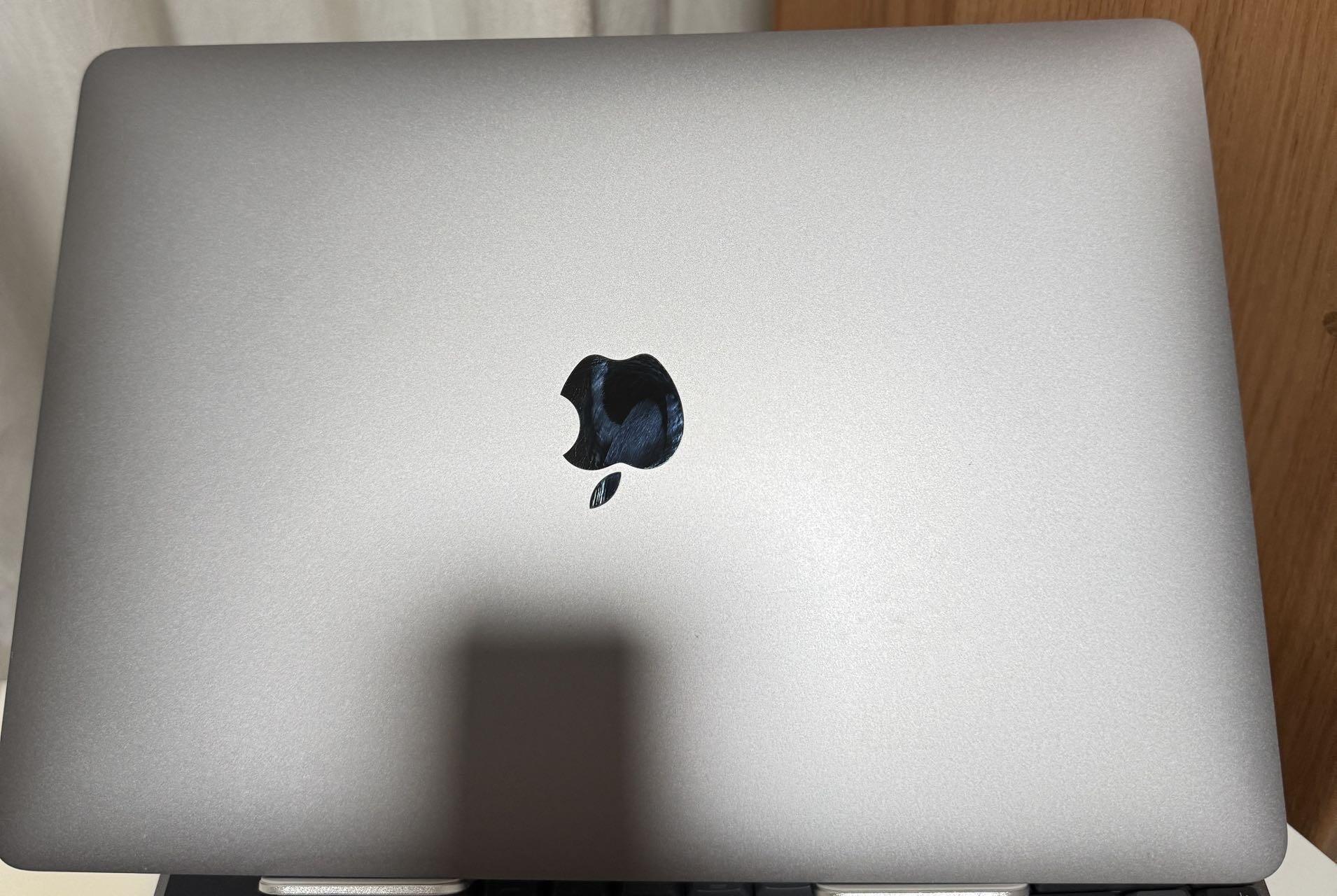 macbook air M1 & MC007显示器