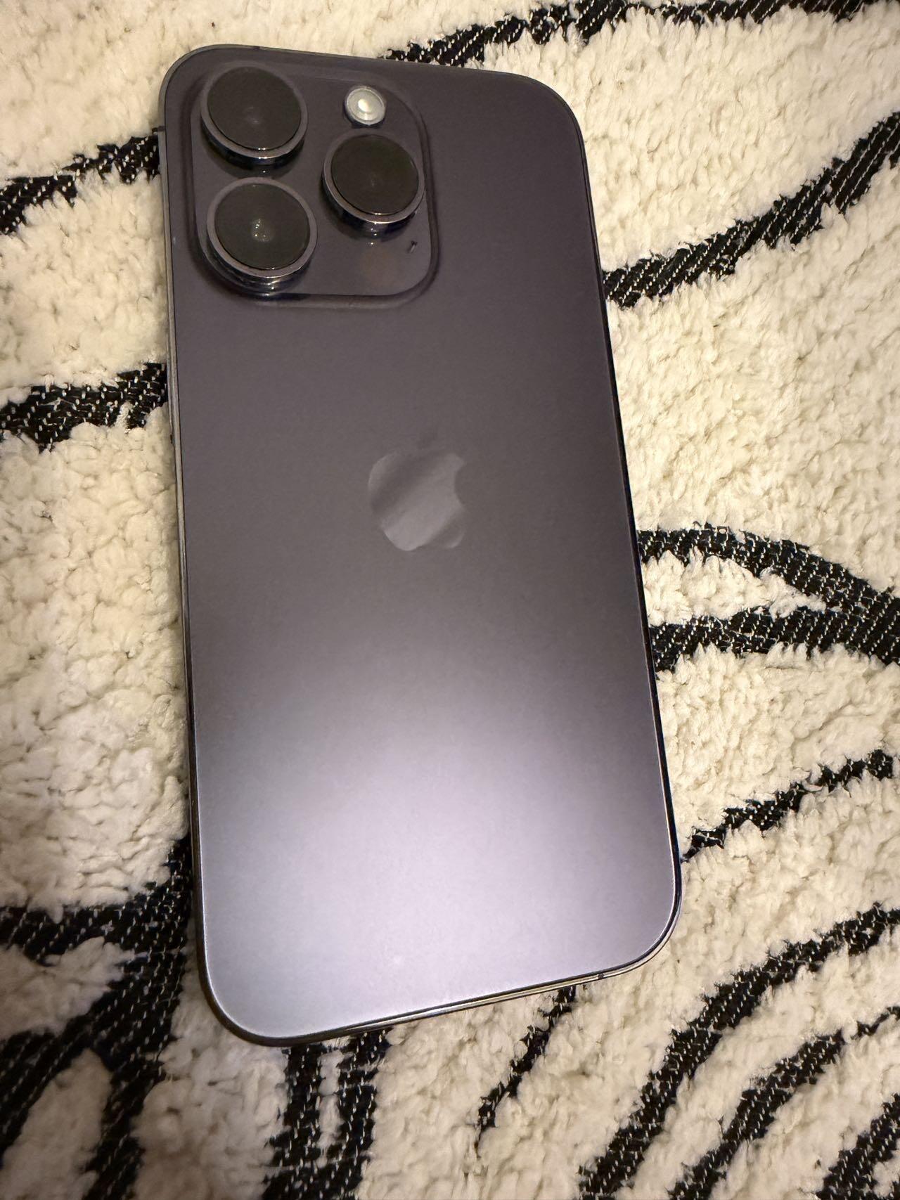 iPhone 14 Pro 1 TB紫色