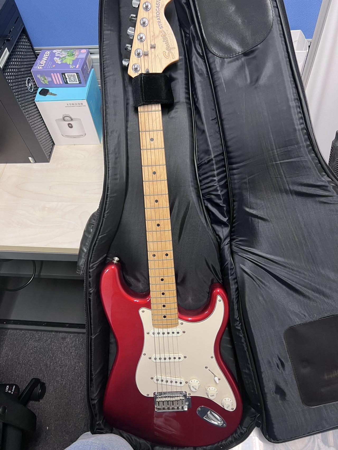（可刀）电吉他 squier （affinity） strat + fender 15g 音响