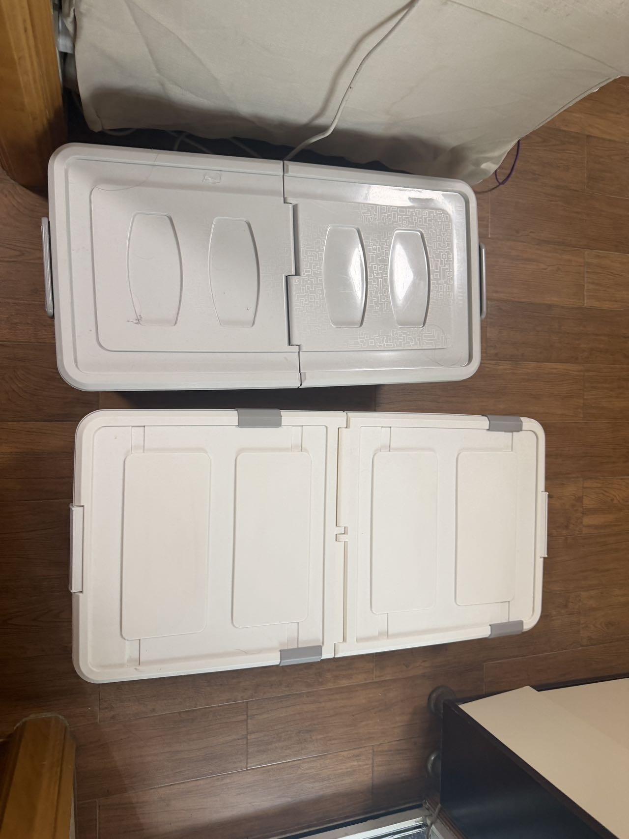 床底收纳箱两个