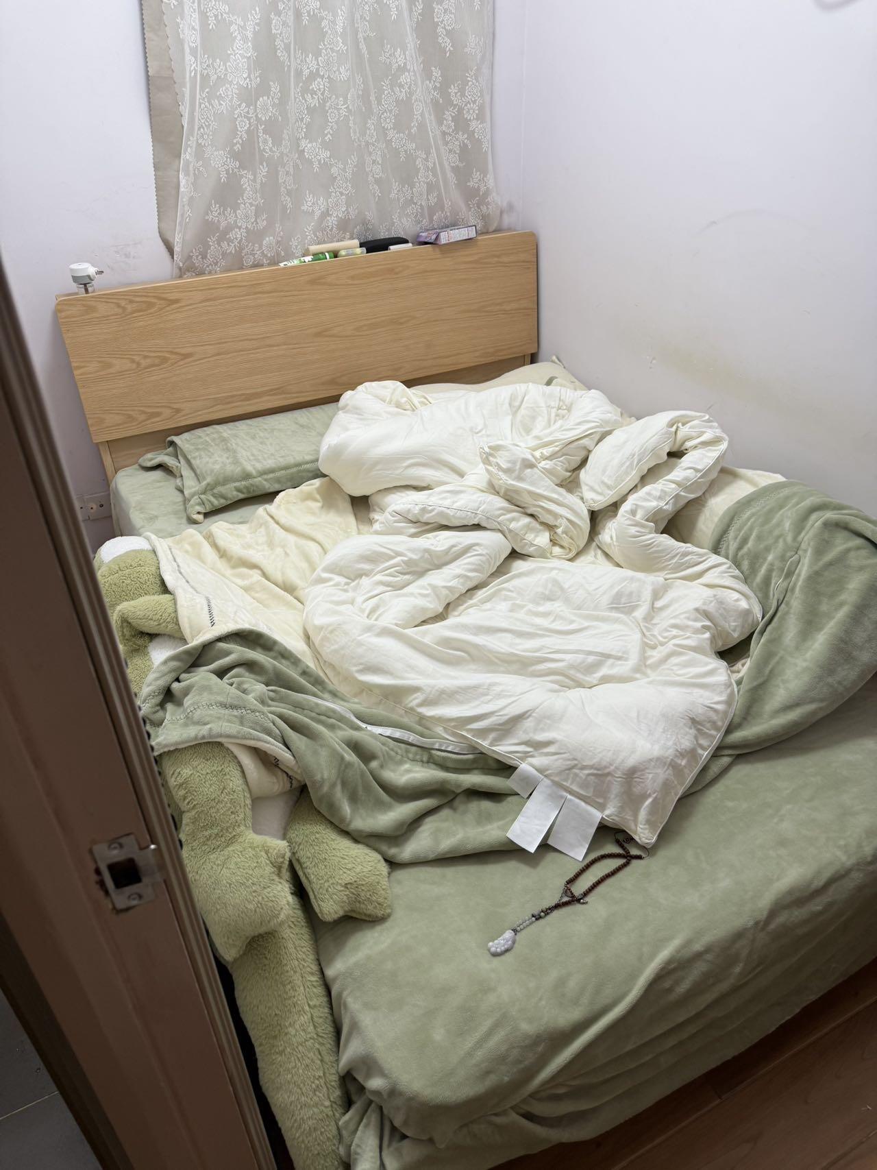 雙人實木床加床墊