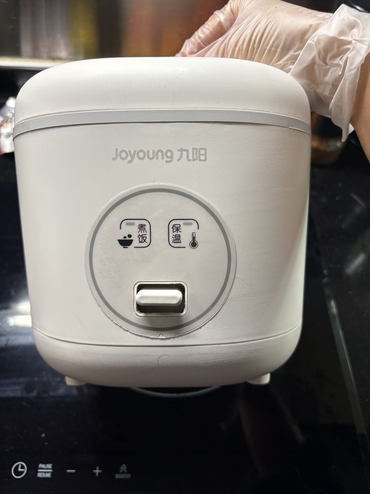 电饭煲，热水壶