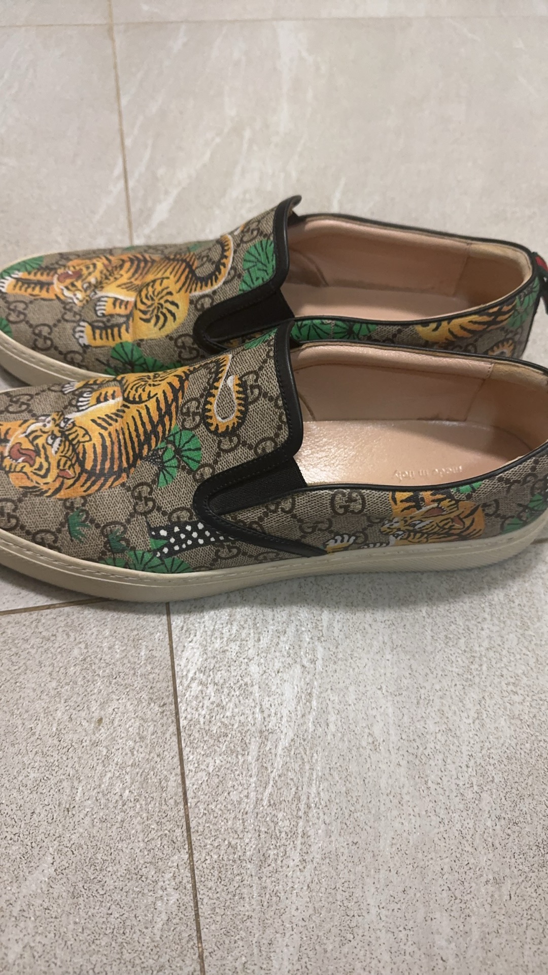 Gucci 老虎鞋