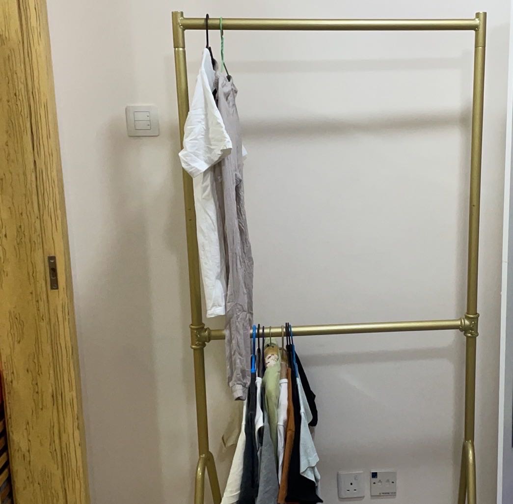 晾衣架；收纳柜