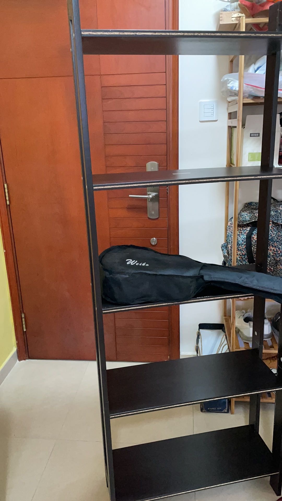 晾衣架；收纳柜