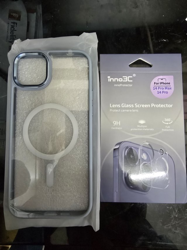 全新未拆封iPhone 14 pro max保护壳+镜头保护壳