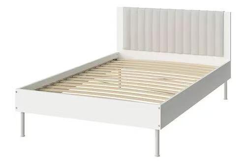 宜家床架 + 床褥