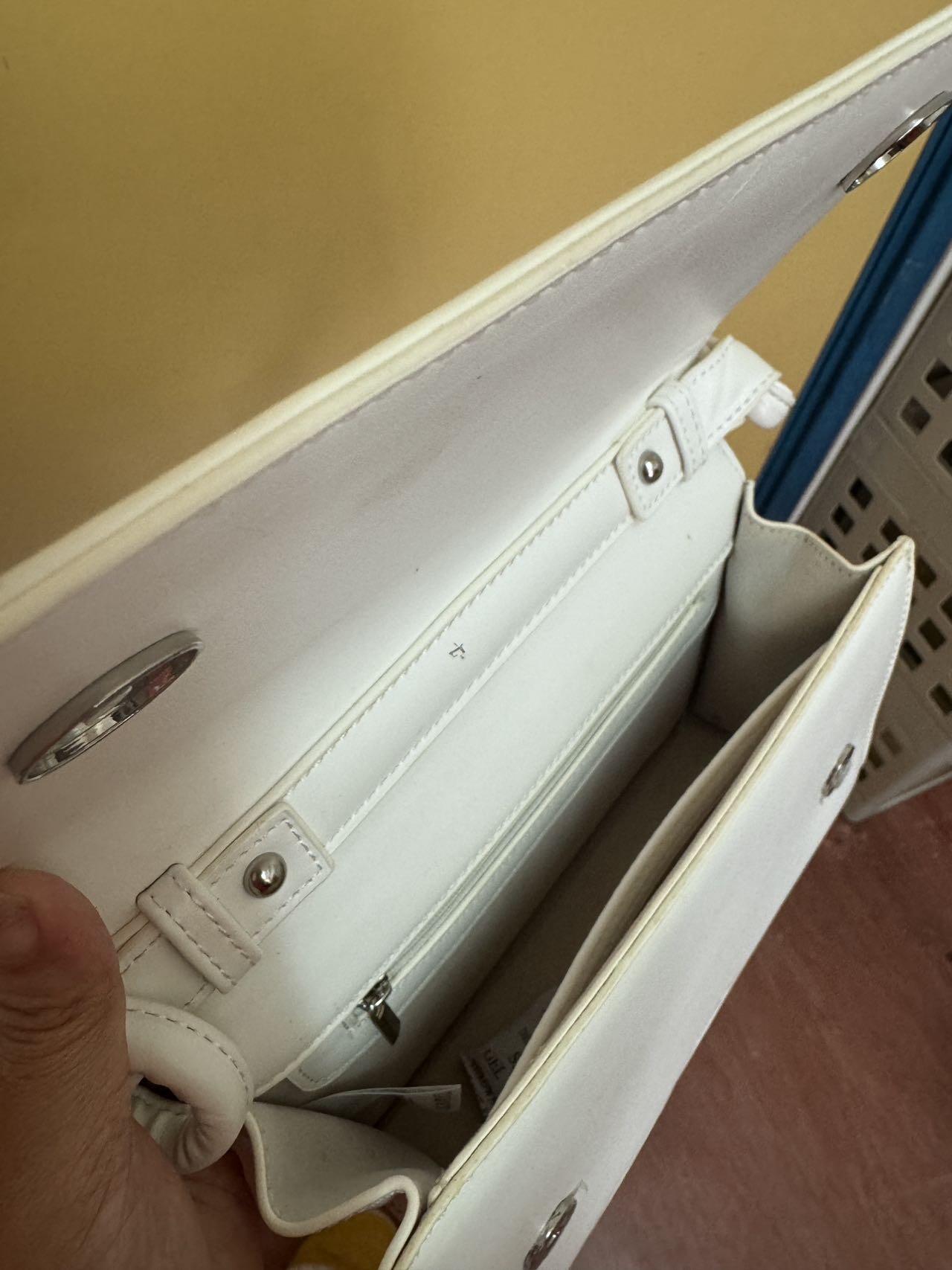 白色包包，骗子勿扰