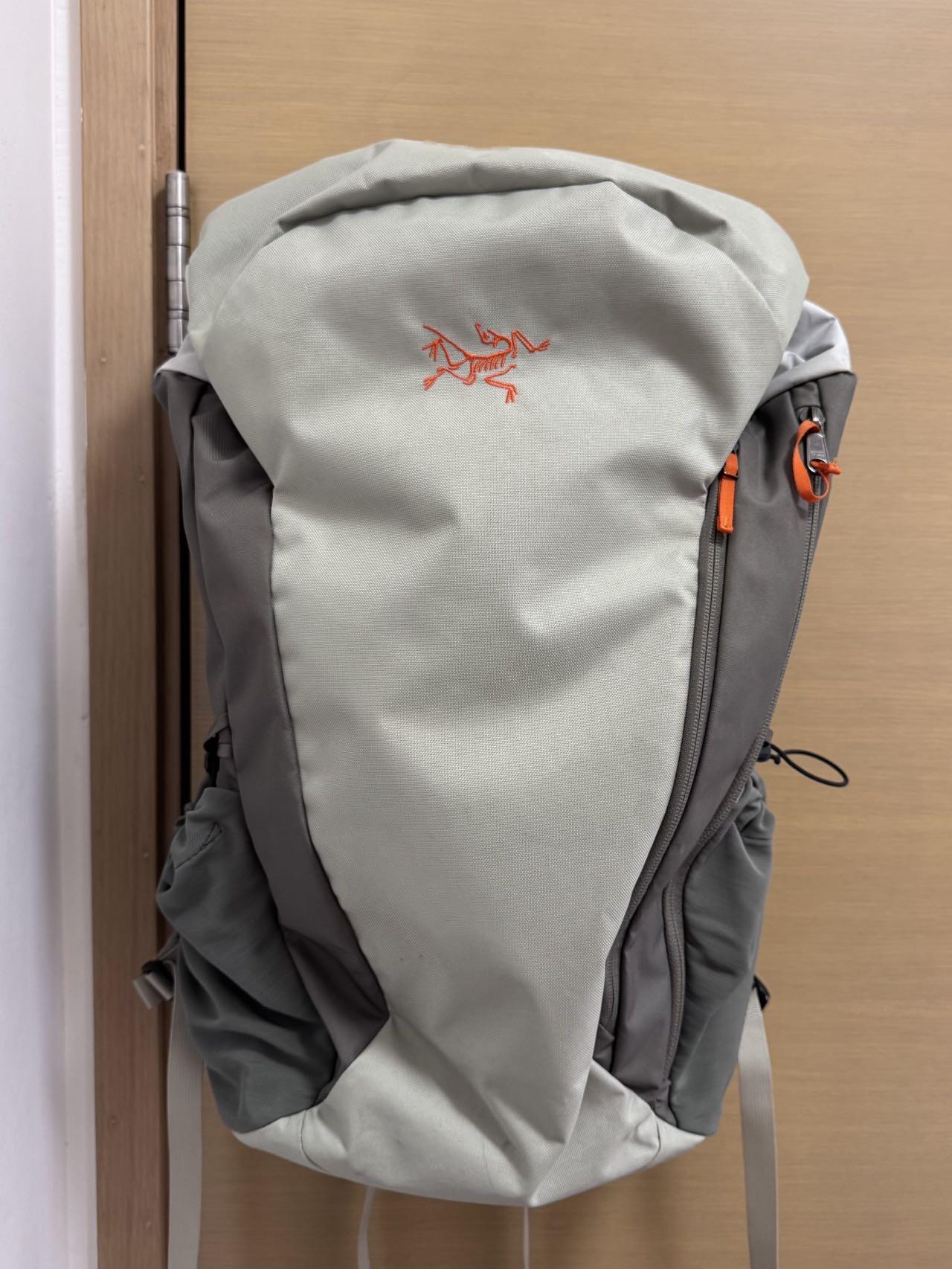 始祖鸟Arcteryx Mantis30L backpack