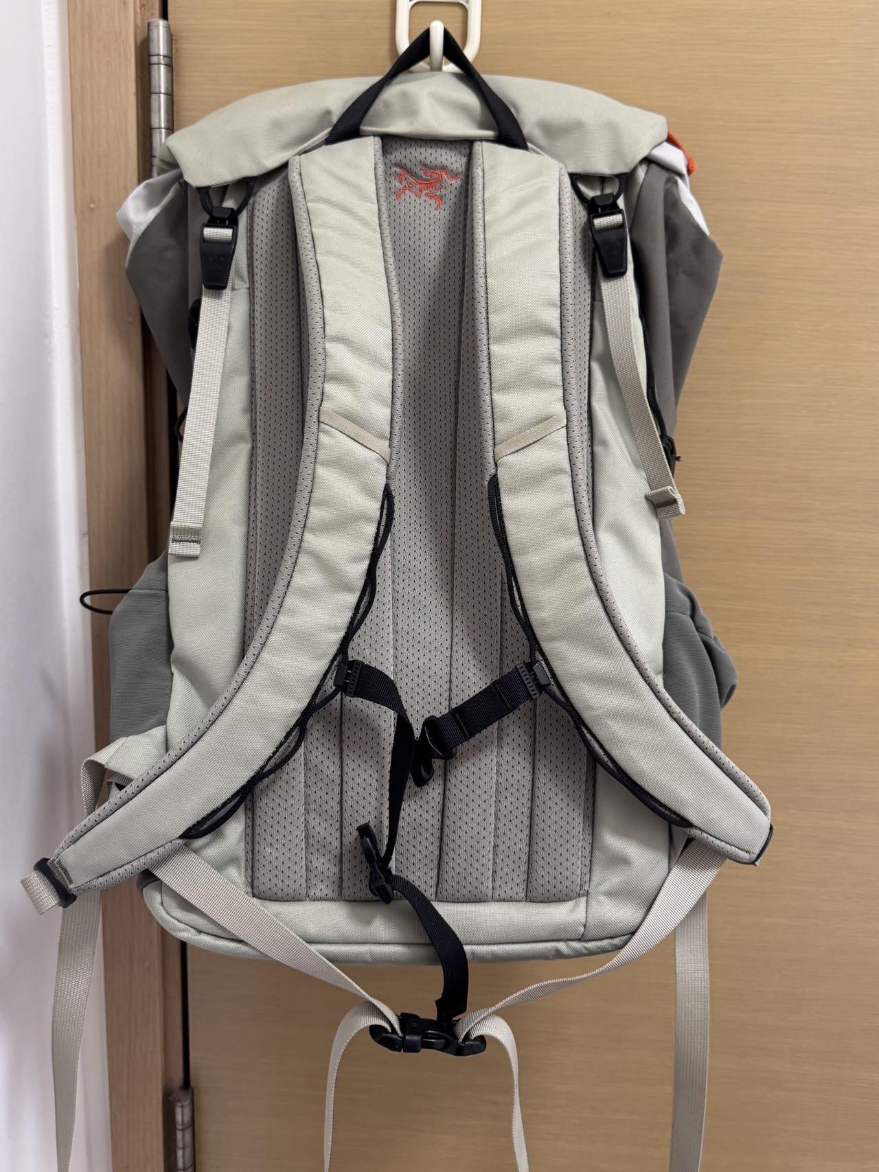 始祖鸟Arcteryx Mantis30L backpack