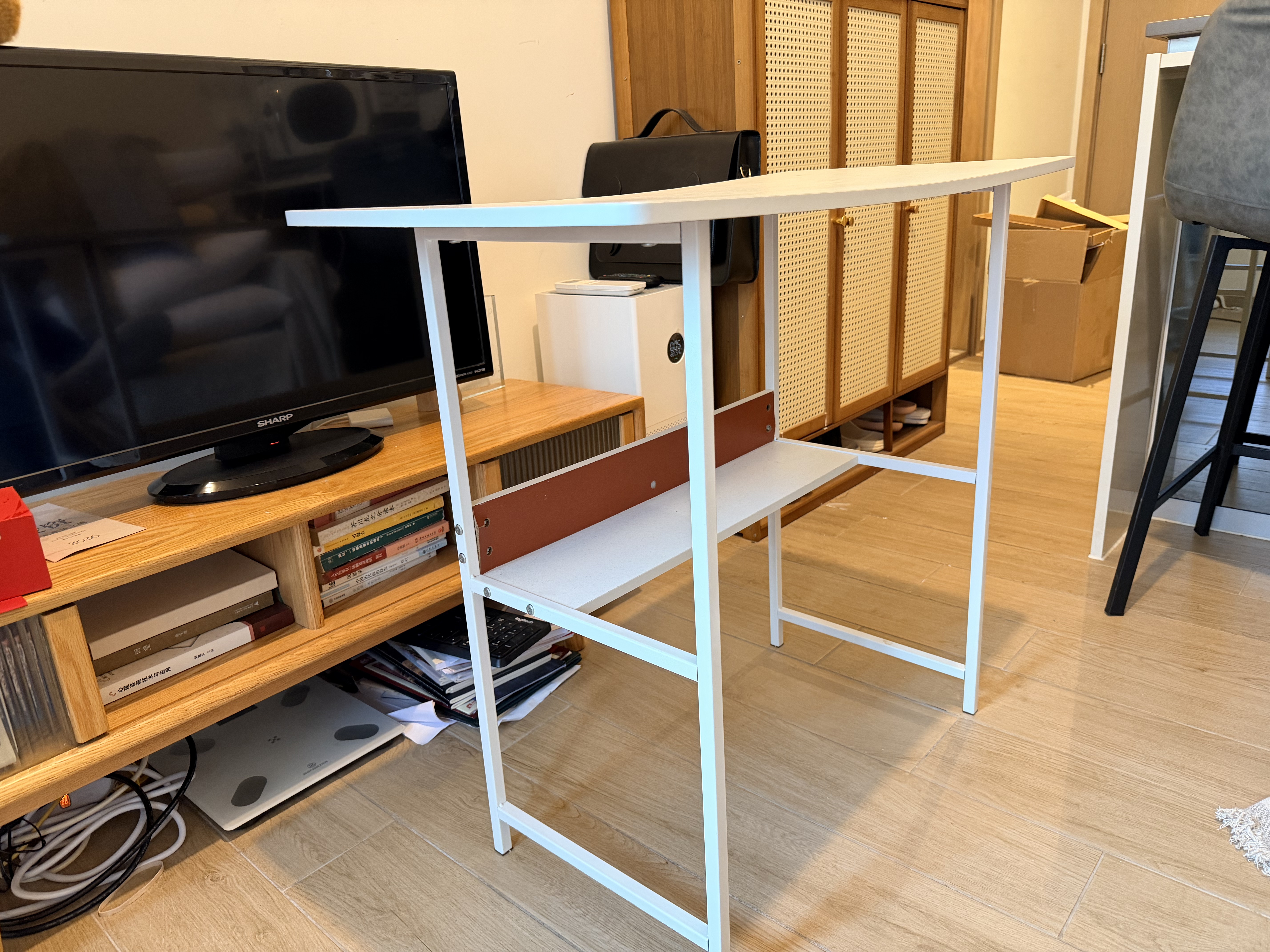 白色柳木桌(80×40×73cm)