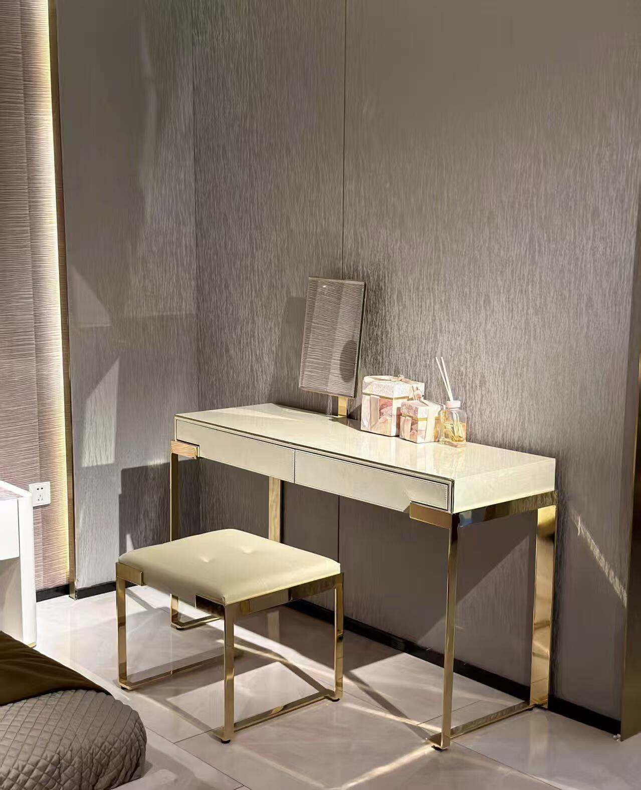 維港匯轉讓 | 意式奶油風實木梳妝台 尺寸140x50x75cm