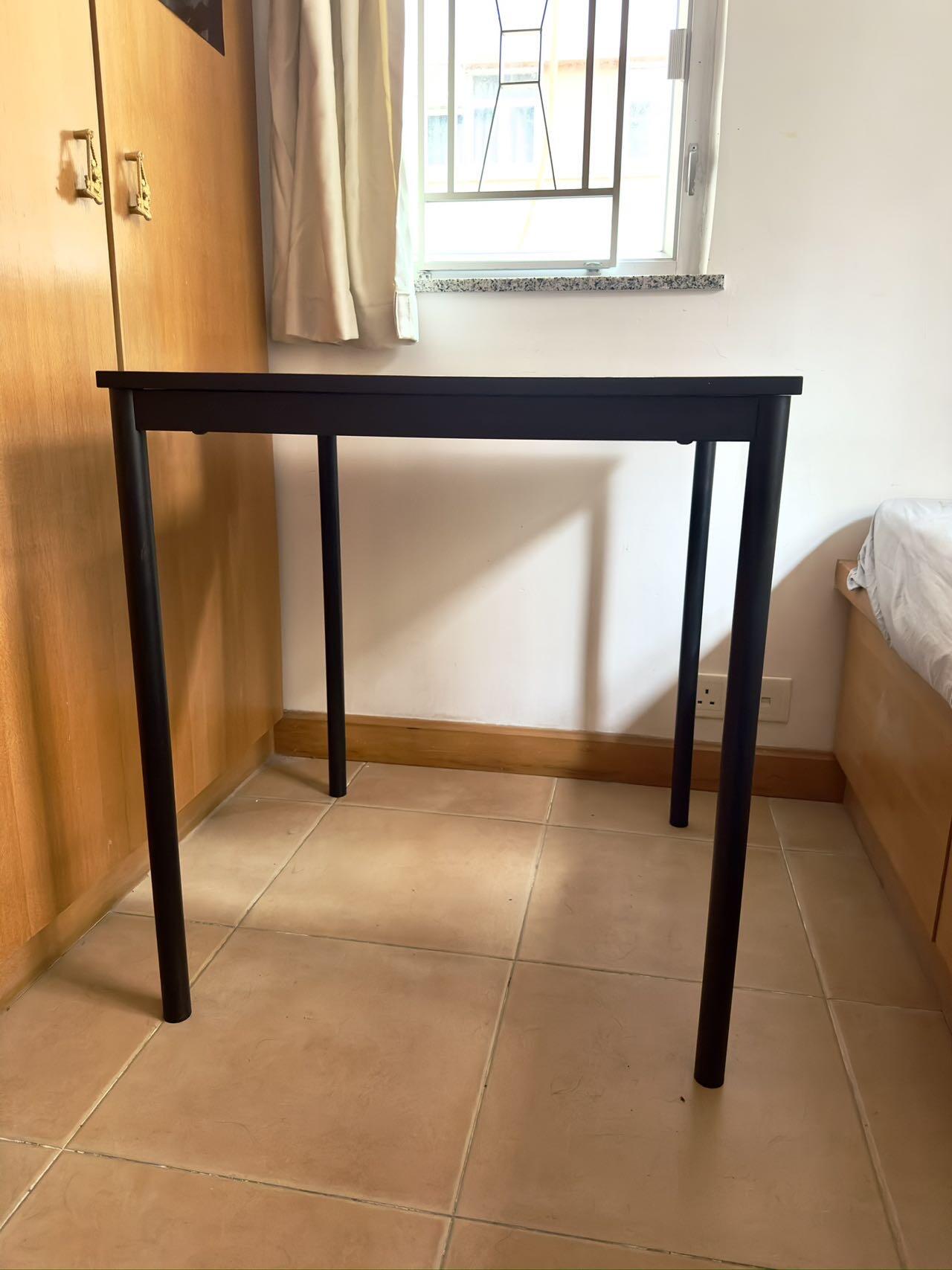 Ikea SANDBERG 方形桌子