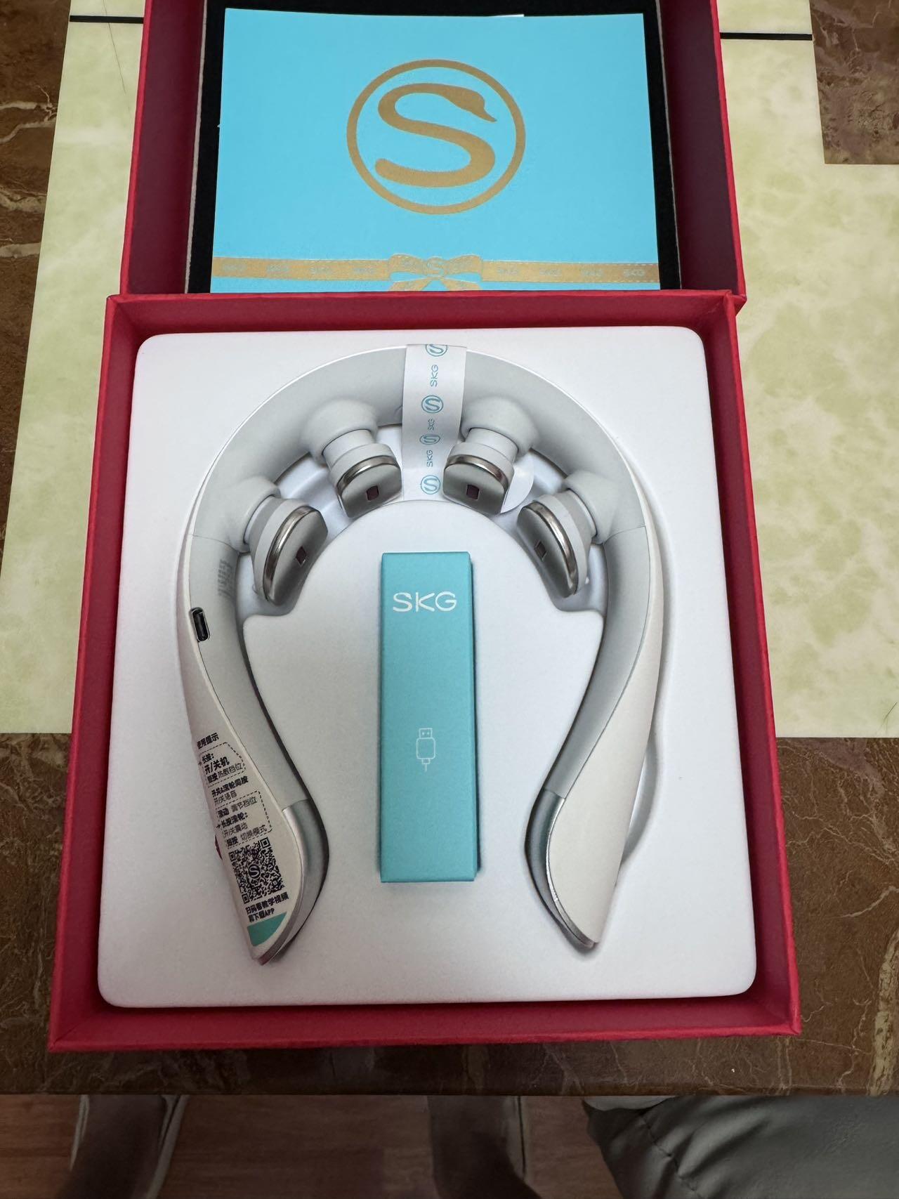 skg肩颈按摩仪k5三代